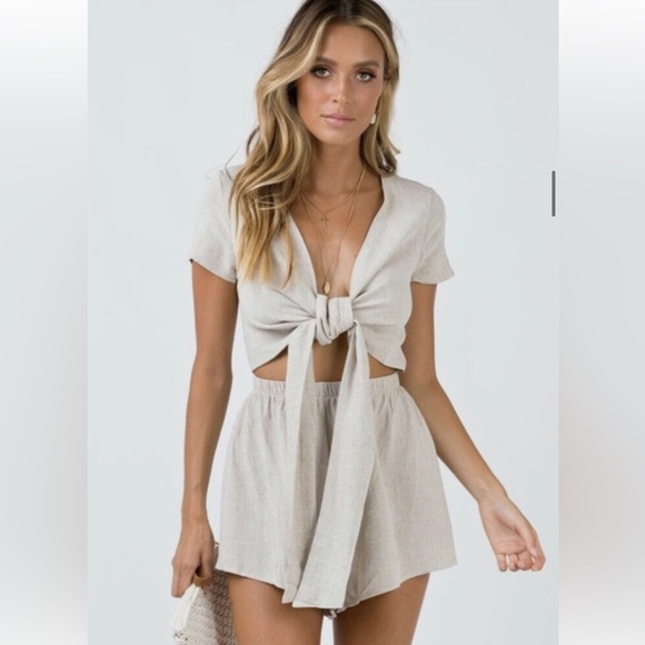 Princess Polly romper - Picture 1 of 6
